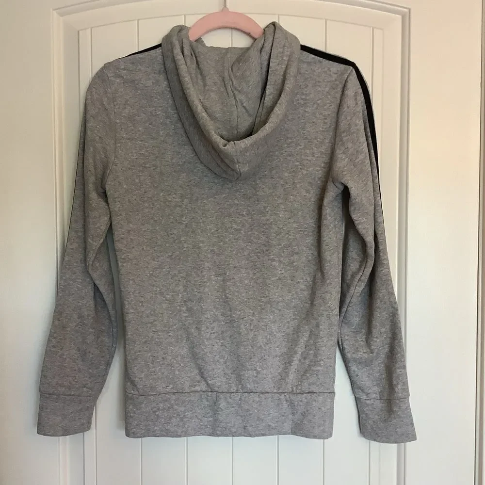 Adidas Gray Zip Up Hoodie 🧢‎
